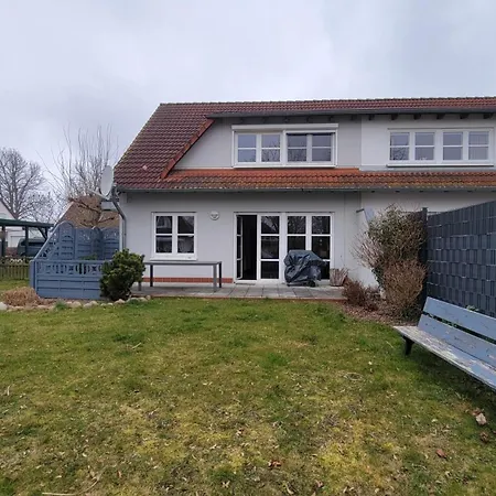 Zum Kranichblick Ideal Fuer Familien Gern Mit Hund * Garz (Rugen)