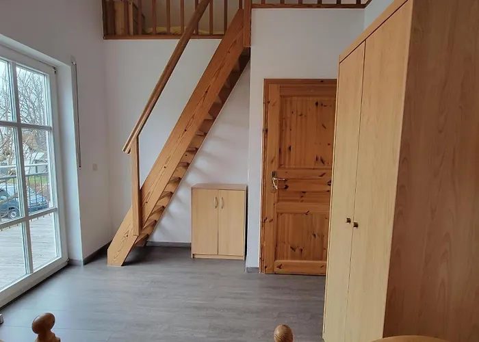 Semesterbostad Zum Kranichblick *