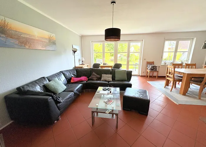 Semesterbostad Zum Kranichblick