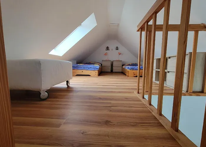 Semesterbostad Zum Kranichblick *